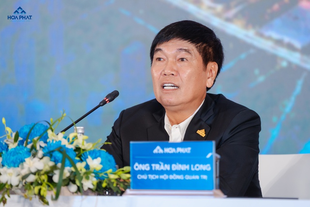 Lo Hòa Phát "bán ế" thép ray, bị thép Trung Quốc cạnh tranh, Chủ tịch Trần Đình Long nói gì?  - Ảnh 1.