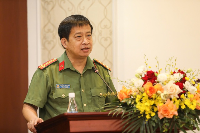 Gần 100% điểm bán vẫn bán thuốc lá lậu, thất thu 6.000 tỷ mỗi năm: Đề xuất tăng mạnh xử phạt, chặn đầu ra hàng lậu - Ảnh 1.