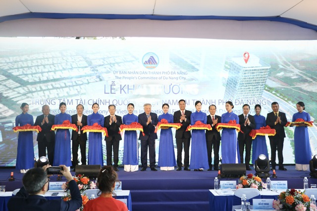 Loạt ngân hàng, công ty chứng khoán muốn gia nhập Trung tâm tài chính quốc tế Việt Nam - Ảnh 2.