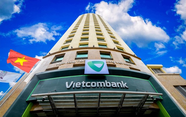Vietcombank muốn phát hành hơn 1 tỷ cổ phiếu thưởng cho cổ đông - Ảnh 1.