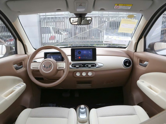 Mẫu xe điện mini Trung Quốc 'bán chạy thứ 2' tại Việt Nam chính thức mở bán: Giá bán rẻ hơn VF3, chạy 300km/1 lần sạc đầy - Ảnh 3.