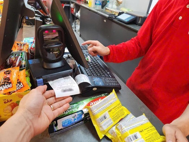 Cơ quan Thuế trả lời nóng về việc khách không lấy hóa đơn, không cung cấp thông tin: Hộ kinh doanh phải làm gì?- Ảnh 2. Cơ quan Thuế trả lời nóng về việc khách không lấy hóa đơn, không cung cấp thông tin: Hộ kinh doanh phải làm gì?- Ảnh 2.