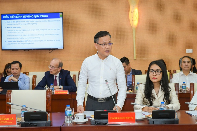 46 ngân hàng thương mại cam kết giảm lãi suất cho vay trong cuộc họp đầu tiên với Thống đốc Ngân hàng Nhà nước - Ảnh 2.