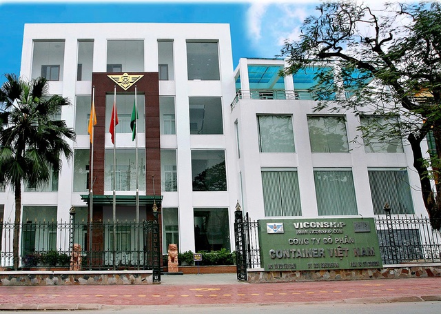 Một lãnh đạo Viconship và người thân bán sạch cổ phiếu VSC - Ảnh 1.