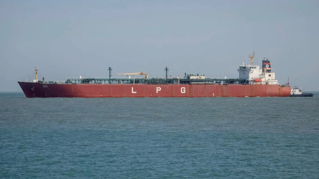 Siêu tàu liều mình vượt Hormuz cứu vãn cơn khát gas 'thê thảm', giải vây cho quốc gia đông dân nhất thế giới  - Ảnh 1.