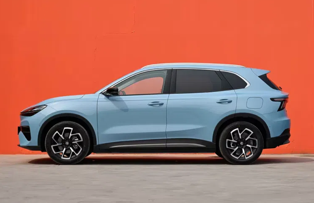 Hãng xe mới vào Việt Nam ra mắt SUV điện cỡ nhỏ: Giá khởi điểm dưới 400 triệu đồng, một lần sạc đi 610 km - Ảnh 2.