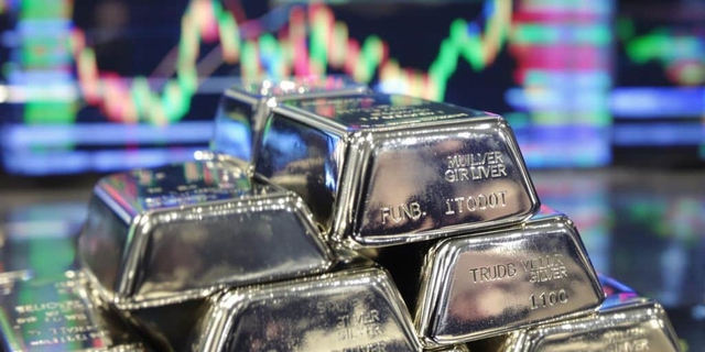 Ngân hàng Mỹ dự báo giá bạc có thể tăng lên 100 USD/ounce trong năm nay, nhưng cảnh báo một điều đáng lo- Ảnh 1.
