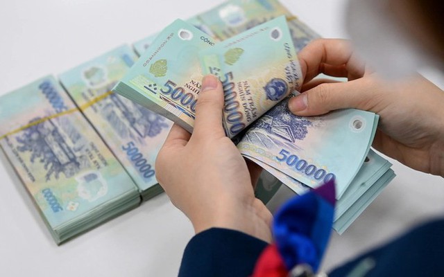 Một ngân hàng công bố giảm 0,5% lãi suất cho vay với mọi khác hàng, áp dụng từ hôm nay 11/8 - Ảnh 1.