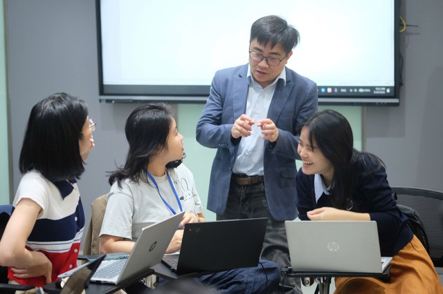 Doanh nghiệp 1 người: Cơn sốt mới của AI hay chỉ là "bình mới, rượu cũ"? - Ảnh 1.