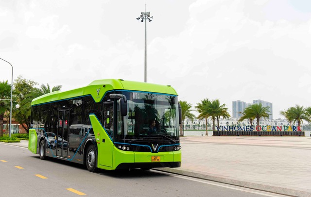 VinBus mở tuyến buýt điện miễn phí từ Hà Nội đến Hạ Long Xanh từ ngày 1/6 - Ảnh 1.