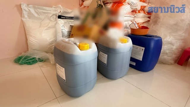 Đột kích 7 căn nhà, công an phát hiện đường dây sản xuất bột ngọt và cà phê giả, tịch thu hơn 240.000 sản phẩm- Ảnh 4.