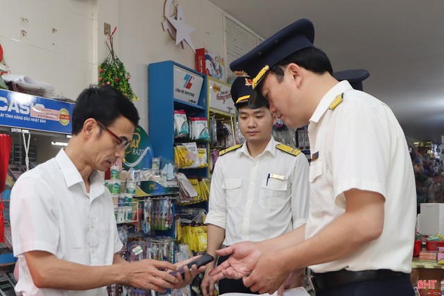 Tách hộ kinh doanh để né thuế mốc 1 tỷ: Cơ quan thuế "truy vết" dòng tiền, dữ liệu ra sao? - Ảnh 1.