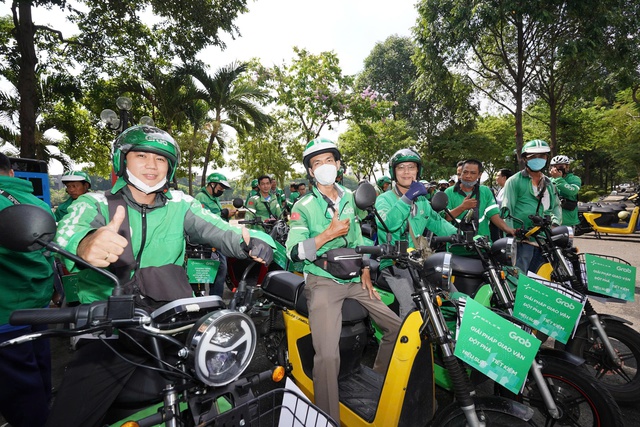 Grab sắp ‘chơi lớn’ - mở đường cho 70.000 xe điện Trung Quốc tiến vào Đông Nam Á- Ảnh 2.