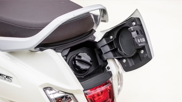 Xe tay ga mới của Suzuki: đẹp ngang ngửa Honda LEAD và Vision mà giá chỉ 26 triệu đồng - Ảnh 4.