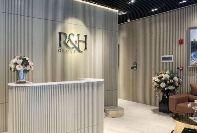 R&H Group bị xử phạt liên quan đến trái phiếu - Ảnh 1.