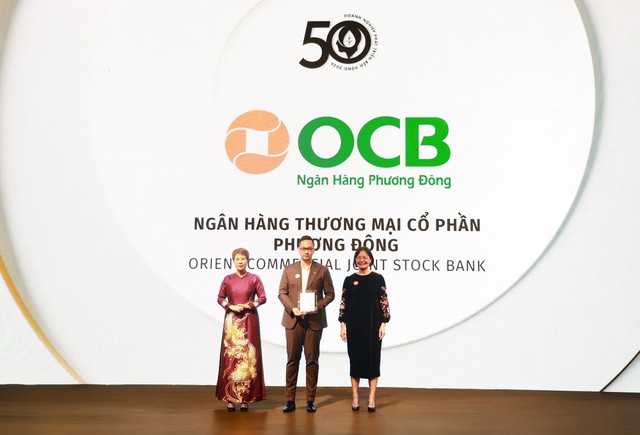 OCB nhận cú đúp giải thưởng từ The Asian Banker và Top 50 Doanh nghiệp Phát triển bền vững tiêu biểu Việt Nam 2026 - Ảnh 2.