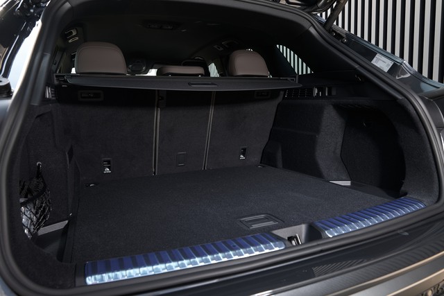 Bộ đôi SUV Audi Q3 và Q5 thế hệ mới chính thức ra mắt thị trường Việt Nam - Ảnh 12.