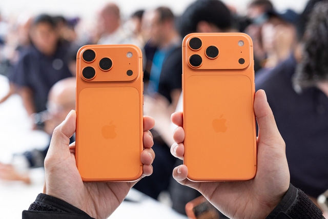 Mẫu iPhone bán chạy nhất Việt Nam chạm đáy giá mới: Bản cao nhất giảm tới 5 triệu đồng - Ảnh 1.