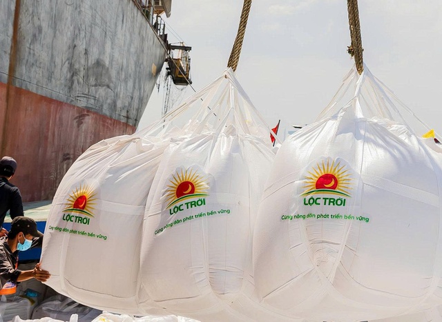 Vì sao cổ phiếu LTG của Lộc Trời rơi vào diện đình chỉ giao dịch? - Ảnh 1.