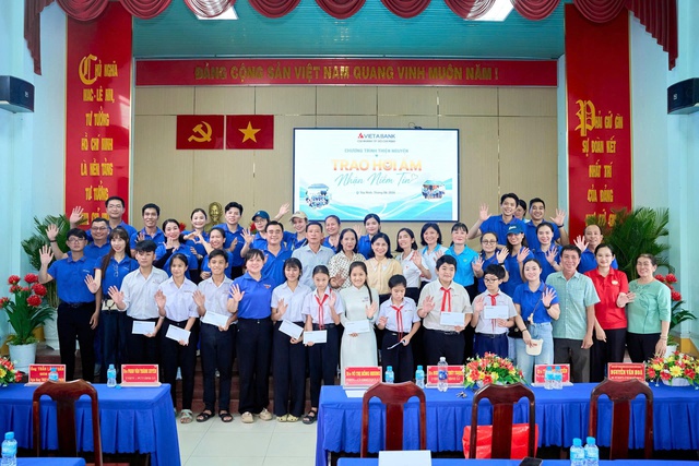 VietABank lập “cú đúp” giải thưởng: Khi đổi mới sáng tạo song hàng cùng phát triển bền vững - Ảnh 3.
