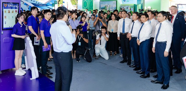 TPBank đột phá với giải pháp thanh toán QR xuyên biên giới - Ảnh 2.