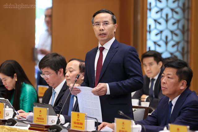 Thống đốc Phạm Đức Ấn: NHNN điều hành chính sách lãi suất tương đối 'vất vả'
- Ảnh 2.