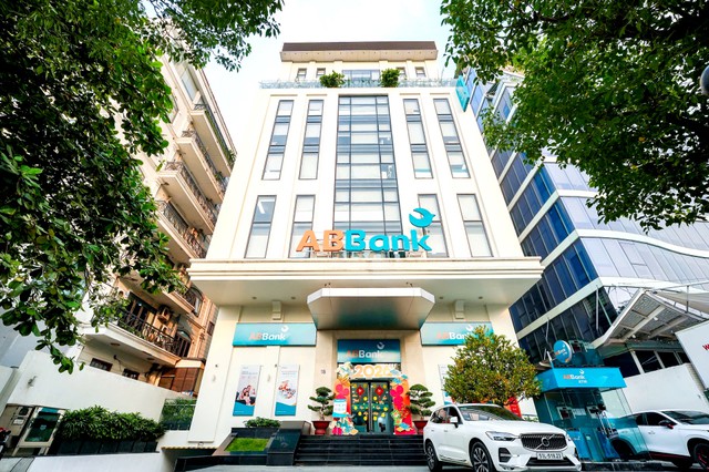ABBank lấy ý kiến cổ đông điều chỉnh phương án tăng vốn - Ảnh 1.