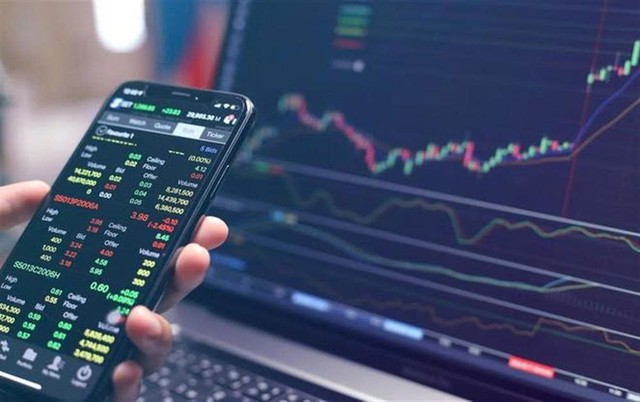 Cẩn trọng với lời mời đầu tư tài chính, tiền ảo từ người lạ trên mạng xã hội - Ảnh 1.