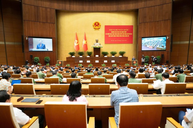 Tổng Bí thư, Chủ tịch nước Tô Lâm: Kiên quyết loại bỏ tư tưởng "thuận cán bộ, khổ nhân dân" - Ảnh 2.
