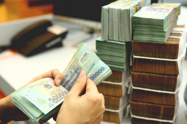 TS Phạm Xuân Hòe: Đừng kỳ vọng lãi suất giảm mạnh, giữ được như hiện nay đã là tích cực - Ảnh 2.