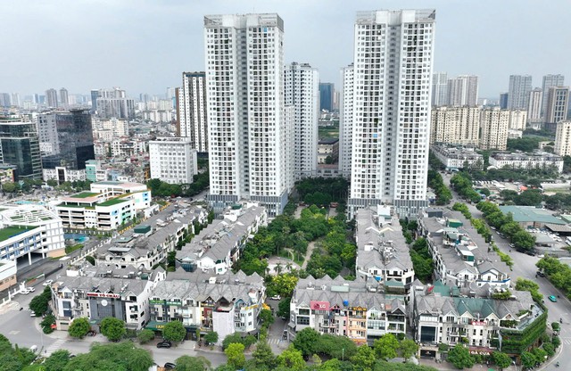 Lần đầu tiên sau 4 năm, giá chung cư thứ cấp Hà Nội giảm - Ảnh 1.