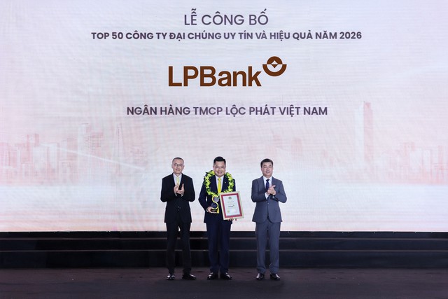 LPBank lập cú đúp thăng hạng, khẳng định vị thế ngân hàng tư nhân hàng đầu - Ảnh 2.