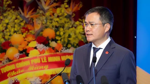 TOP 1 tại 7 thị trường nước ngoài, Chủ tịch Viettel Tào Đức Thắng 'tiết lộ' loạt kinh nghiệm giúp tập đoàn mang về nước 400 triệu USD/năm - Ảnh 1.