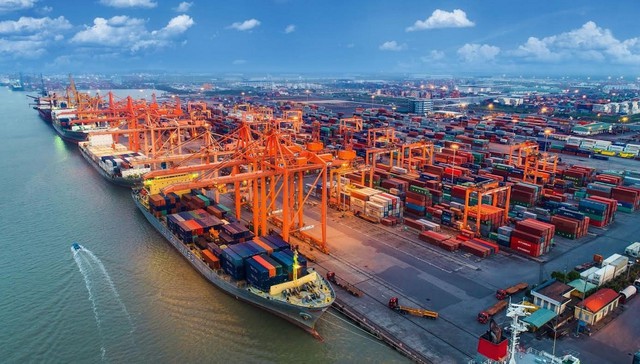 Nhập siêu hơn 20 tỷ USD trong 7 tháng, Phó Thủ tướng yêu cầu: Rà soát doanh nghiệp nhập khẩu lớn nhưng xuất khẩu thấp - Ảnh 2.