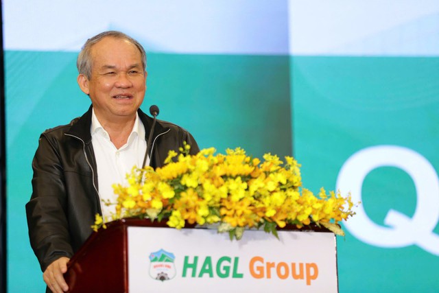 Bất ngờ với mức lương Công ty bầu Đức trả cho lao động tại Lào - Ảnh 1.