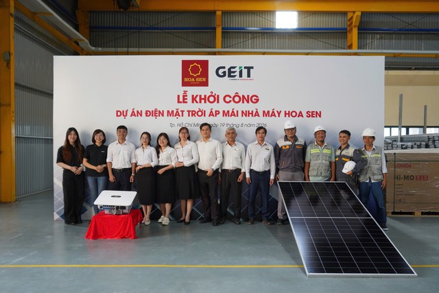 GEIT khởi công dự án điện mặt trời mái nhà thứ 10 cùng Tập đoàn Hoa Sen - Ảnh 1.