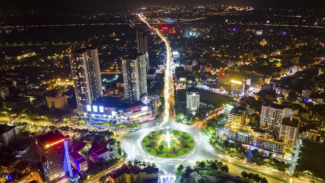 Quốc hội sẽ xem xét, quyết định thành lập hai thành phố trực thuộc Trung ương ngay trong tháng này- Ảnh 2.