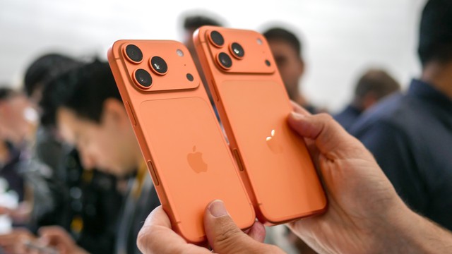 Giá iPhone 17 Pro Max chạm đáy chưa? - Ảnh 1.