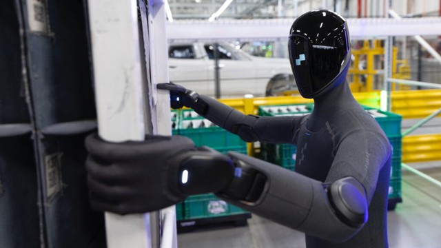 Tầm nhìn cực đỉnh của ông Phạm Nhật Vượng: robot hình người tràn vào các nhà máy sản xuất ô tô, Tesla cùng Hyundai, BMW đồng loạt tăng tốc - Ảnh 1.