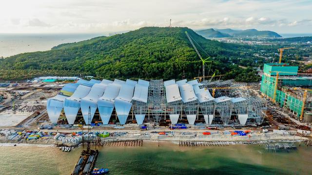 PGS.TS Trần Đình Thiên: Phú Quốc thay đổi chóng mặt từng ngày, APEC 2027 mở thời cơ vươn tầm thế giới - Ảnh 1.