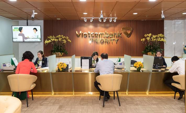 Để bao nhiêu tiền trong tài khoản thì đủ điều kiện làm khách VIP của Vietcombank? - Ảnh 1.
