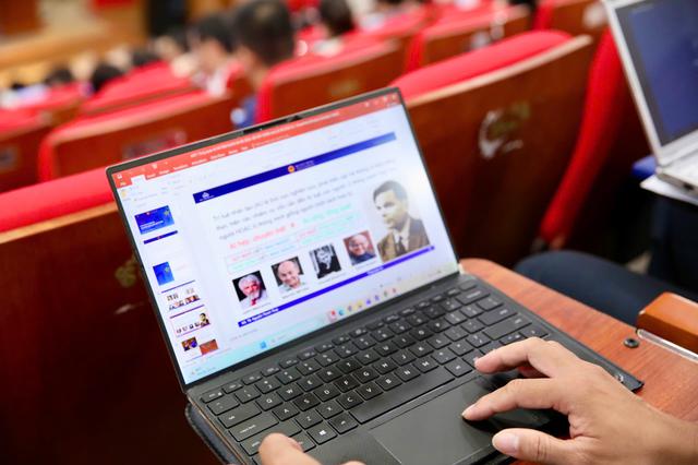 Bộ Xây dựng và CMC nâng cao năng lực AI cho cán bộ, công chức trong kỷ nguyên số - Ảnh 4.
