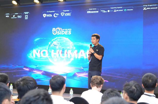 Con người nằm ở đâu trong vòng lặp bảo mật “có" AI? - Ảnh 2.