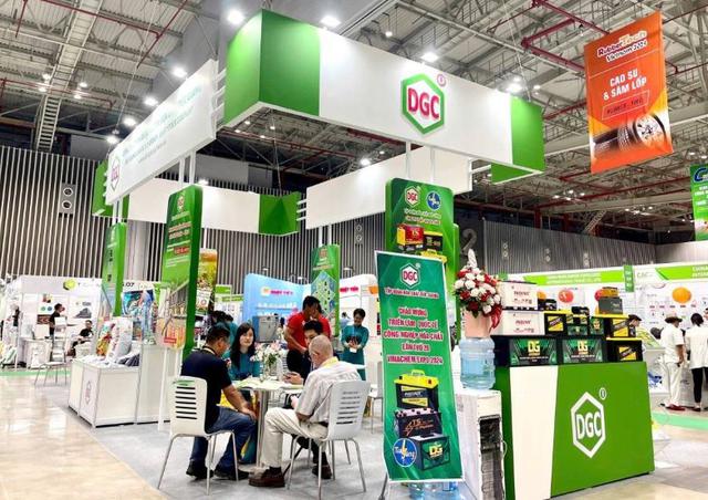 Lộ diện 2 ứng viên bầu bổ sung vào HĐQT Hóa chất Đức Giang - Ảnh 1.