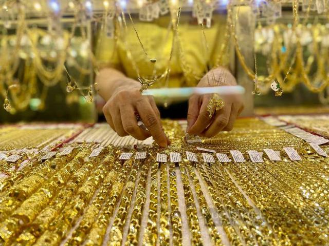 Giá vàng lập đỉnh trong tuần - Ảnh 1.