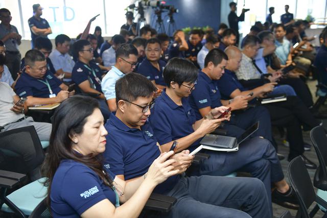 Một "ông lớn" xây dựng vừa thực hiện bước đi hiếm thấy tại Việt Nam: Số hóa quản trị hơn 4.000 nhân sự trên một nền tảng duy nhất - Ảnh 4.