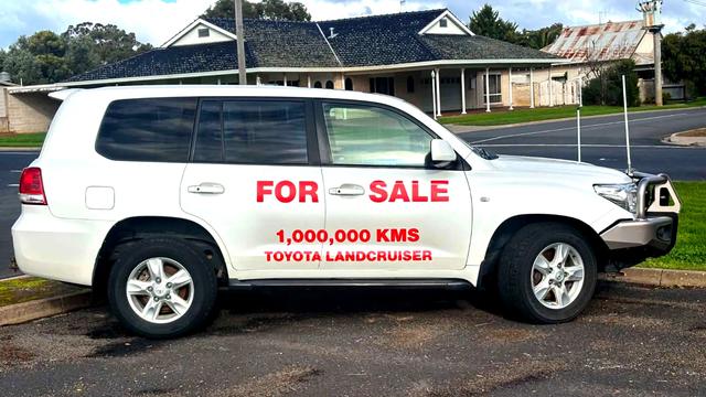Xe Toyota bền đến đâu: Chiếc Land Cruiser này vừa cán mốc 99 vạn km vẫn dùng động cơ, hộp số nguyên bản - Ảnh 1.