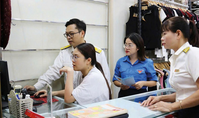 Đề xuất giảm 30% thuế cho hộ kinh doanh, doanh nghiệp có doanh thu đến 10 tỷ đồng - Ảnh 1.