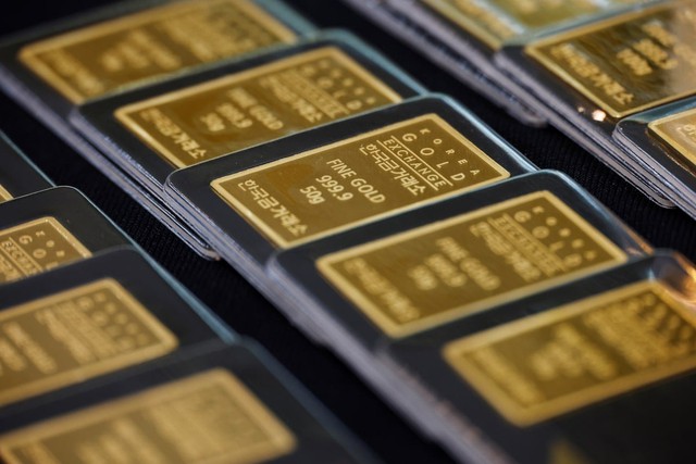 Chuyên gia vẽ kịch bản giá vàng đạt 20.000 USD/ounce, khẳng định 'chẳng có gì điên rồ' - Ảnh 1.