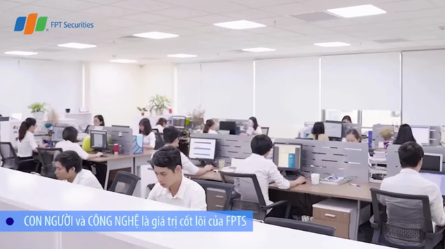 FPTS muốn vay 2.300 tỷ đồng tại ACB - Ảnh 1.